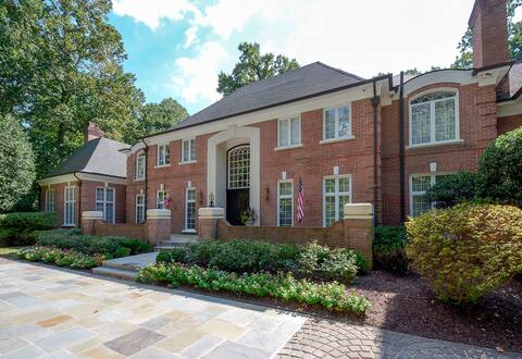 Potomac Mansion Close to Nature, Culture & DC
