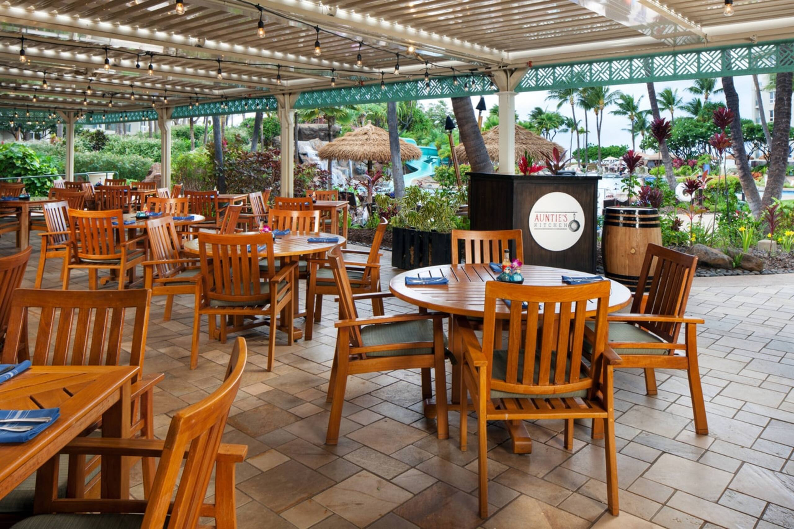 Condo in Lahaina · ★4.67 · 2 bedrooms · 4 beds · 2 baths - Image 51
