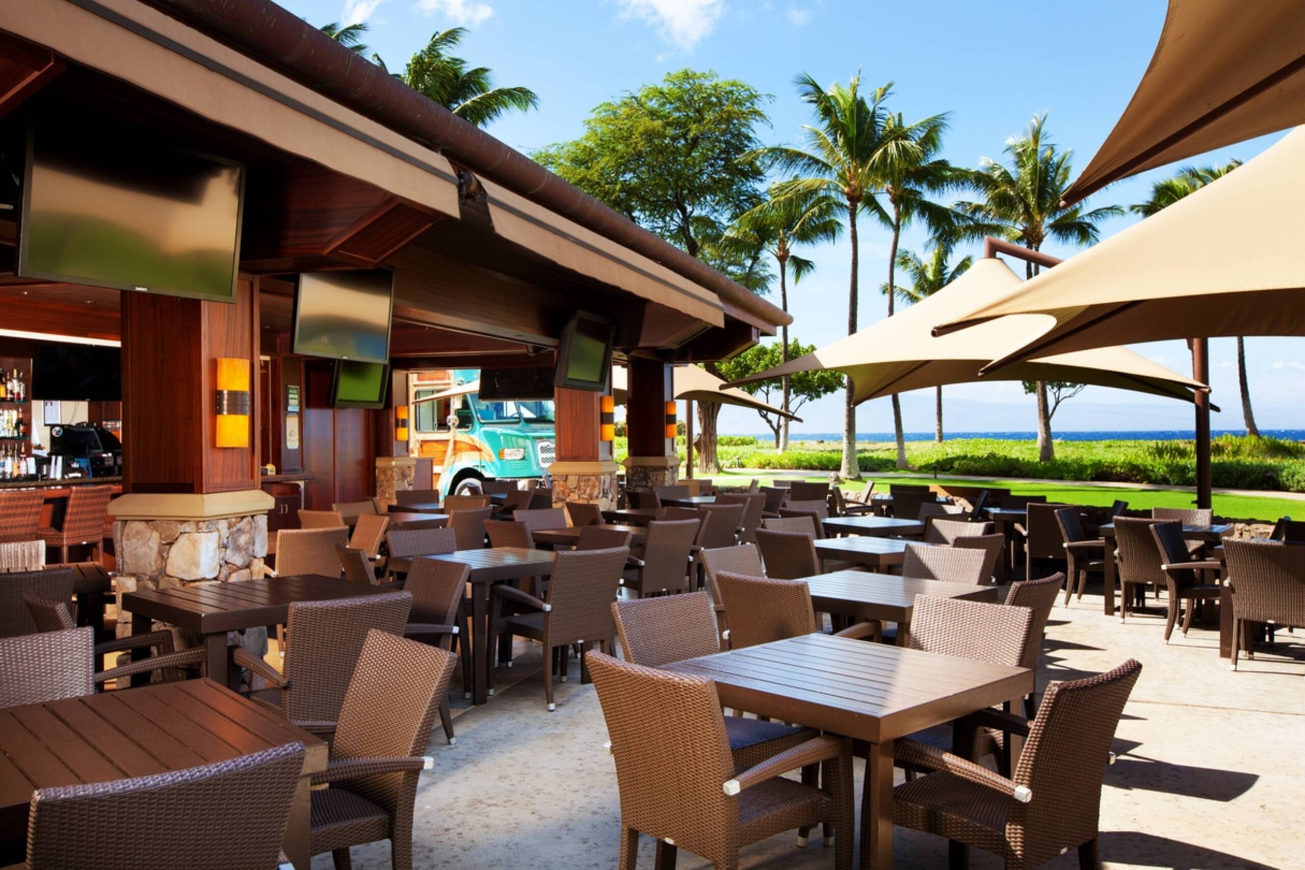 Condo in Lahaina · ★4.67 · 2 bedrooms · 4 beds · 2 baths - Image 38
