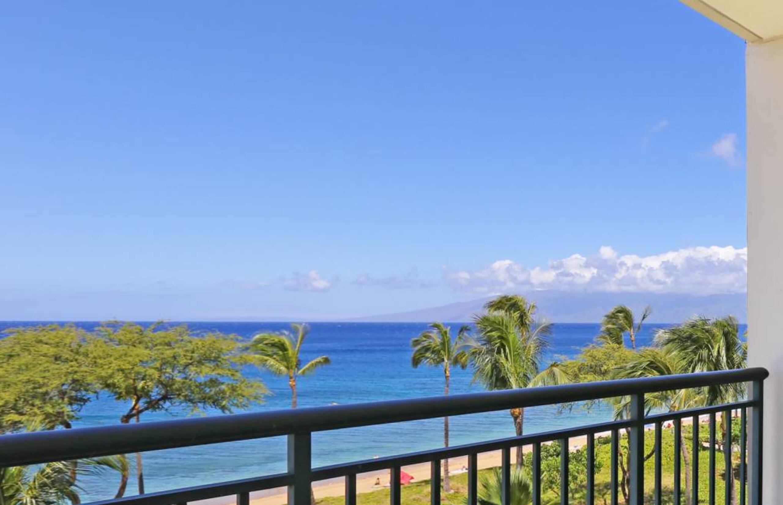 Condo in Lahaina · ★4.67 · 2 bedrooms · 4 beds · 2 baths - Image 15