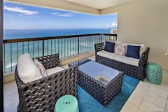 Spectacular+Views+-+Spacious+2BR+Waikiki+Penthouse