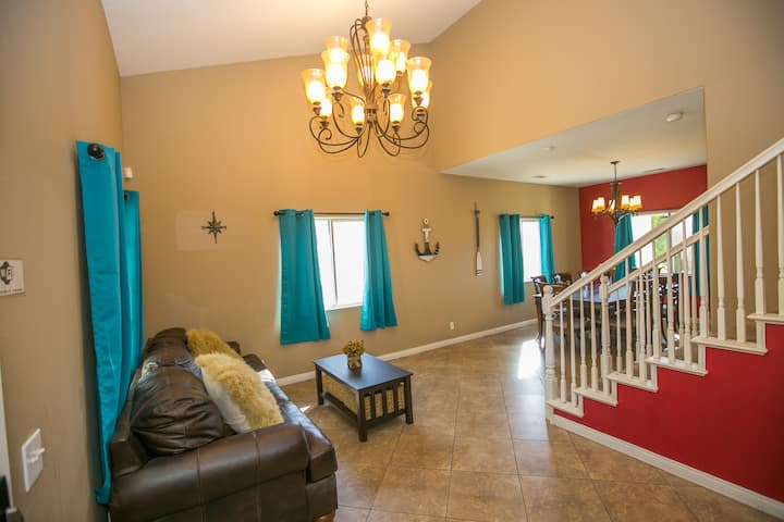Voyager House Pool 2500sf 5b4b Close To Everything - Indio, CA
