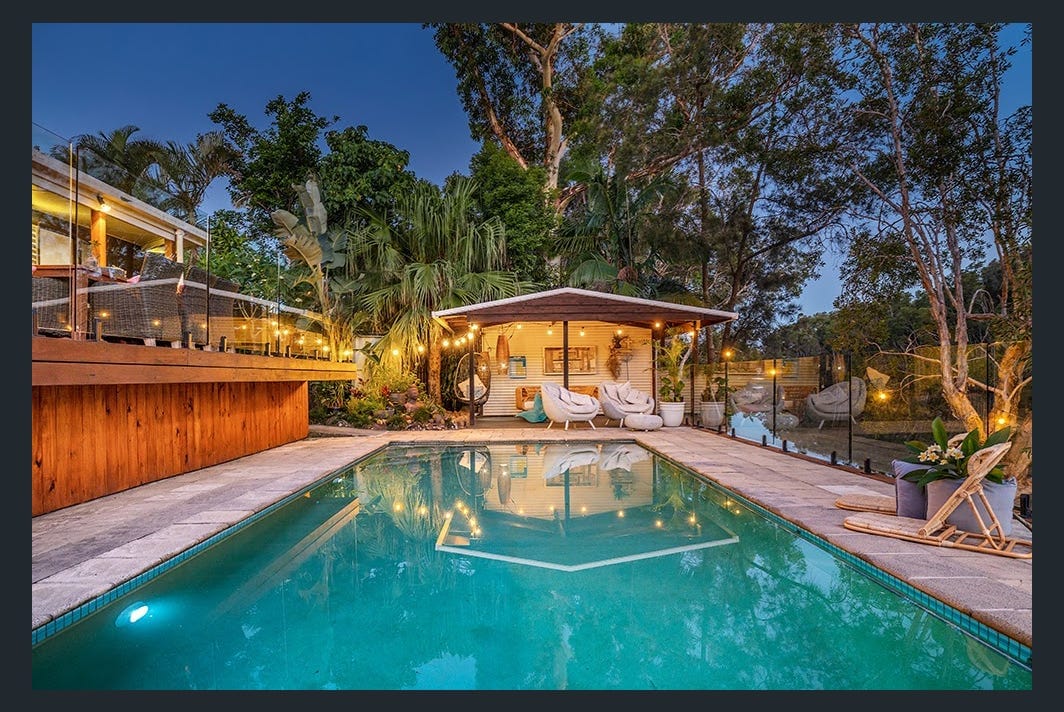 Popular Airbnb listing: Cabarita Lake House, Cabarita Beach in Bogangar