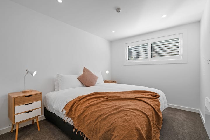 Krásna pohodlná posteľná bielizeň pre pokojný spánok