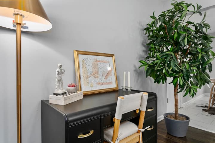 *NEW*Enchanting 3BR Home|Mins to Plaza & Dwtn