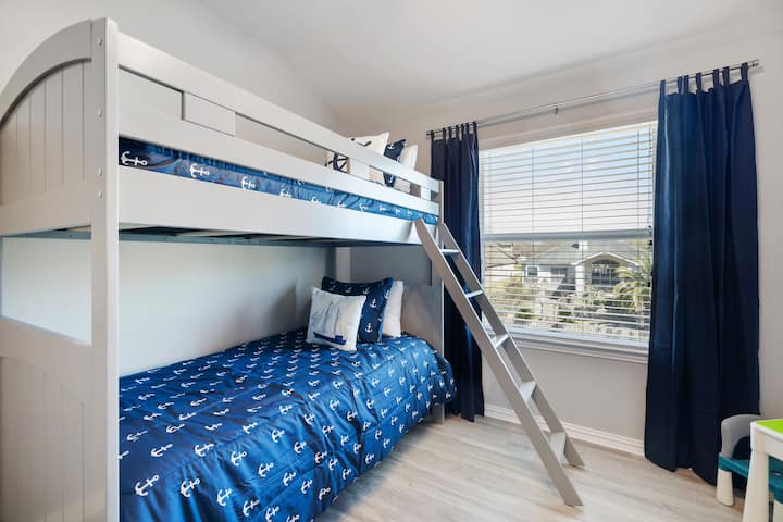 Big and small kids alike will love camping out in this bunk room as they laugh, tell stories and create memories to last a lifetime.