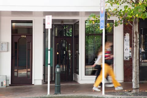 Popular Airbnb listing: The Princes Apartment in Dunedin Centre