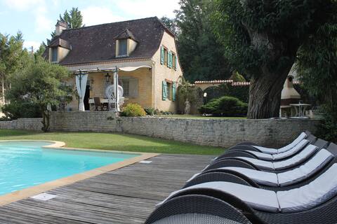 La Chaumière,atypical, private swimming pool ,10min Sarlat