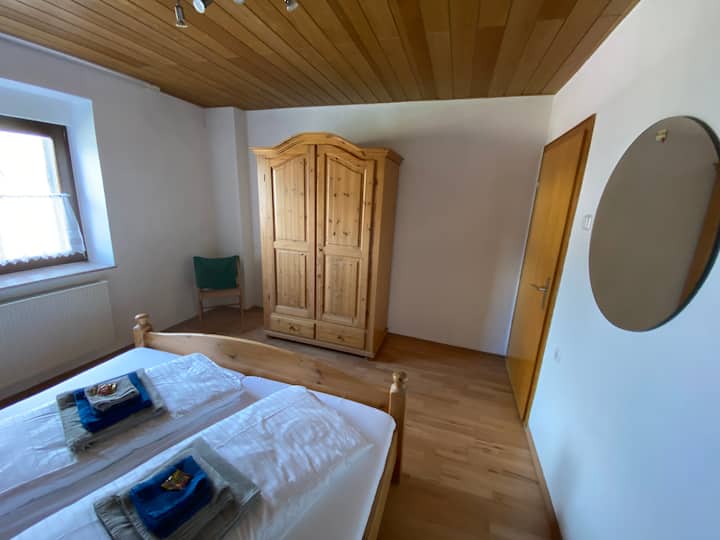 غرفة نوم 2 مع سرير مزدوج 