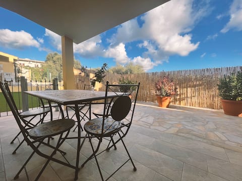 Top Airbnb: Residence Oleandri- Oleandro Rosso in Sant'anna Arresi