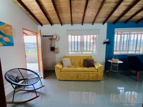 Successful Airbnb property: Beautiful country house, wonderful view - Curití. in Curití