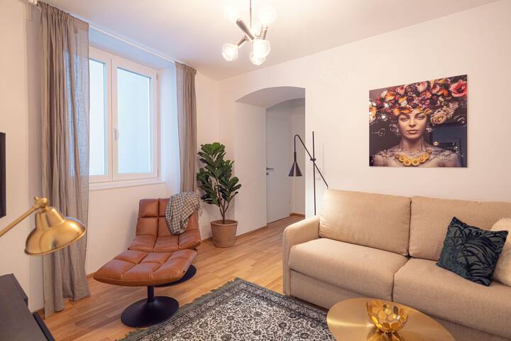 Ideal for Families & Mid-Term-Stays gallery image 2