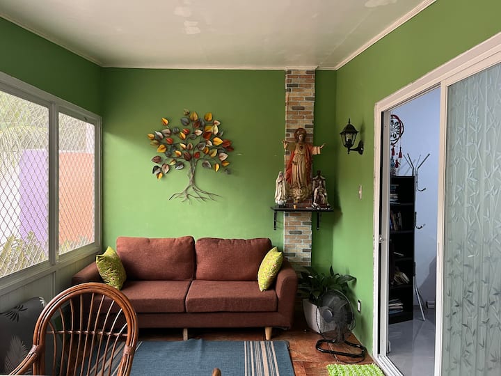 The Bamboo Orange Studio & Pool - Binalonan