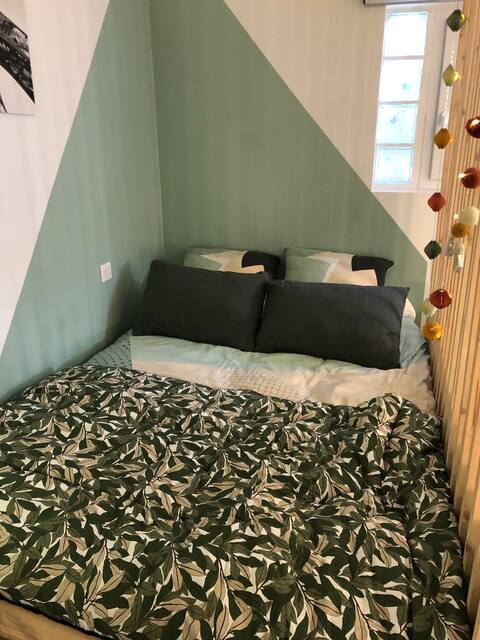 Pleasant townhouse - near Metro