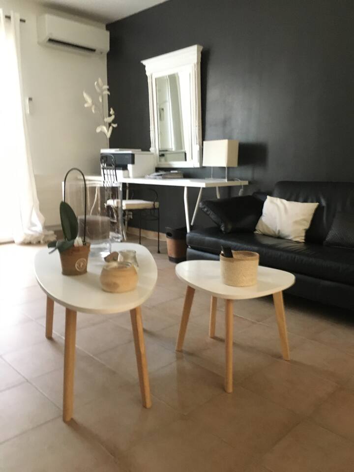 Maison Avec Piscine - Orange
