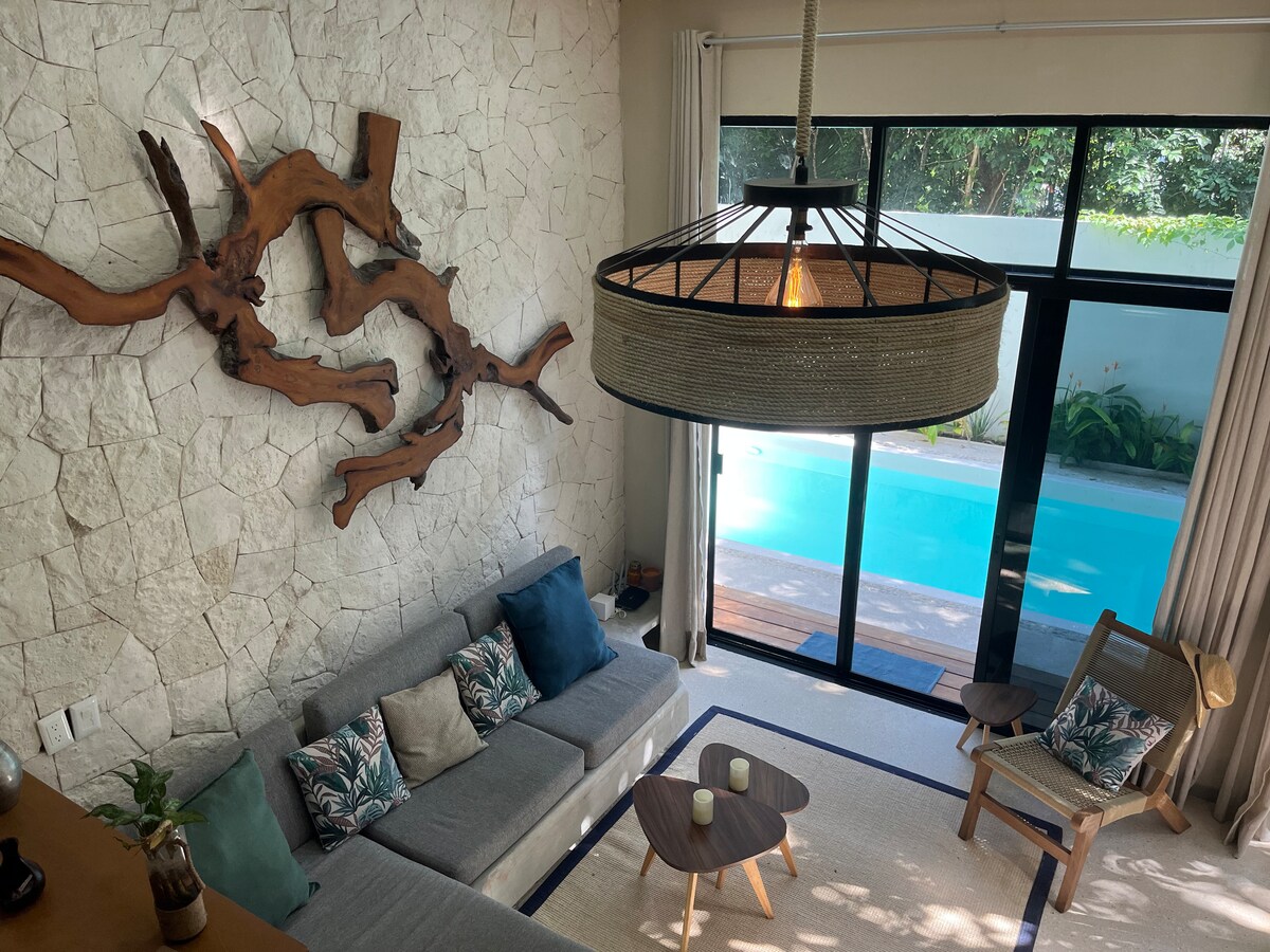 Successful Airbnb property: Villa Prince rooftop pool & jaccuzi Riviera Maya in Aldea Ha