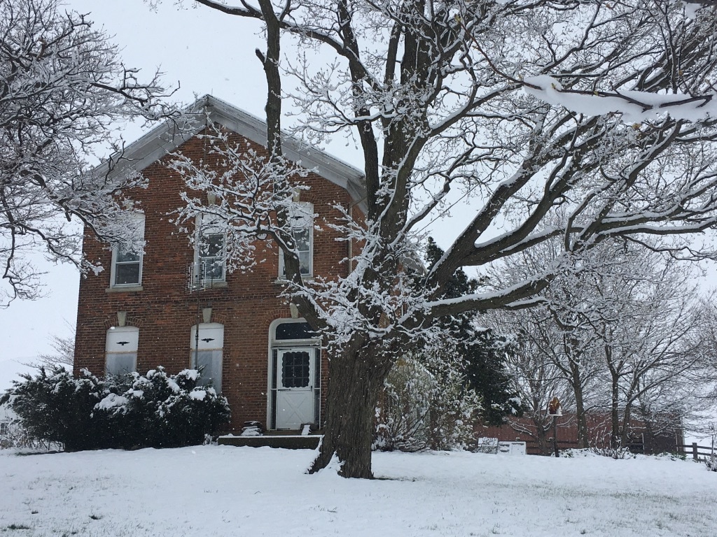 Historic farmhouse with lovely views Houses for Rent in Paw Paw