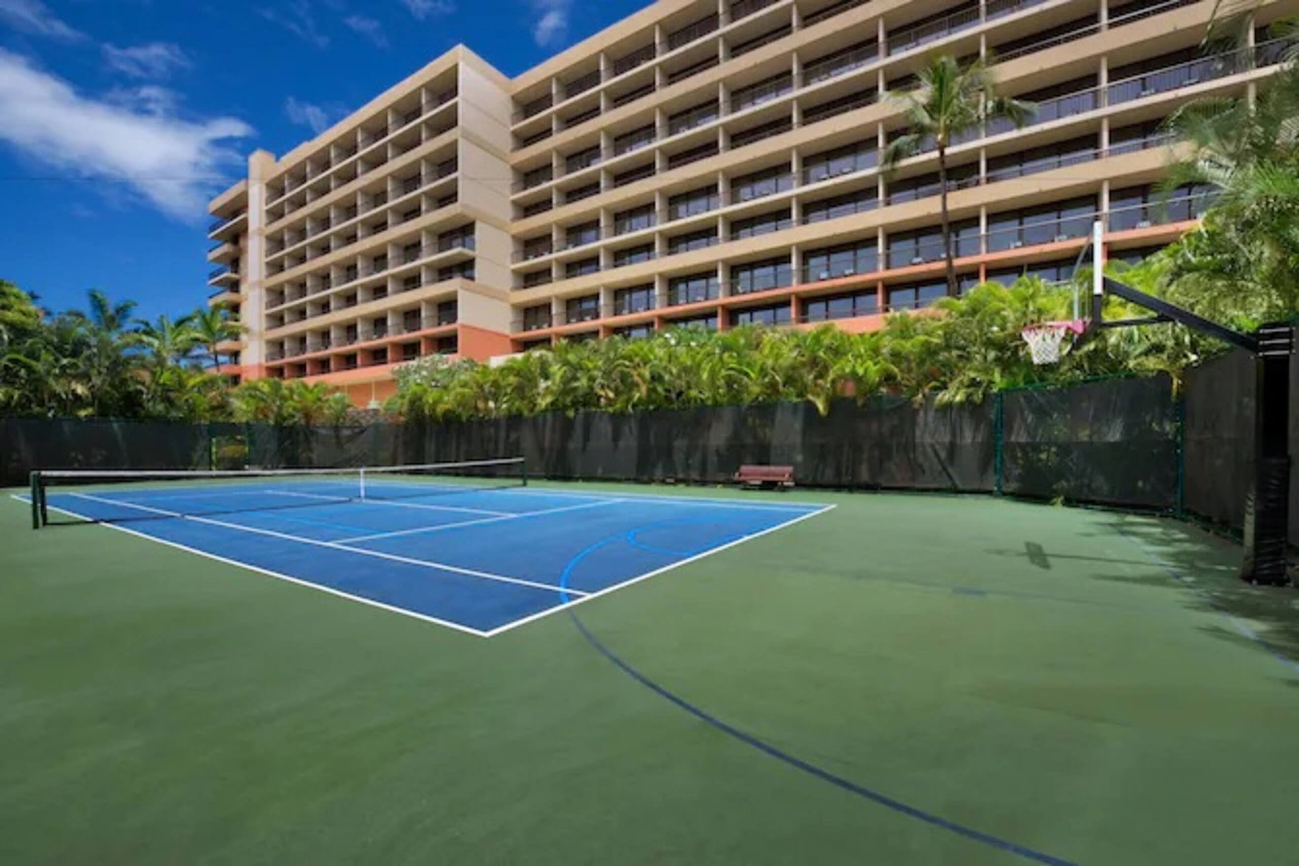 Condo in Lahaina · ★5.0 · 2 bedrooms · 4 beds · 2 private baths - Image 36
