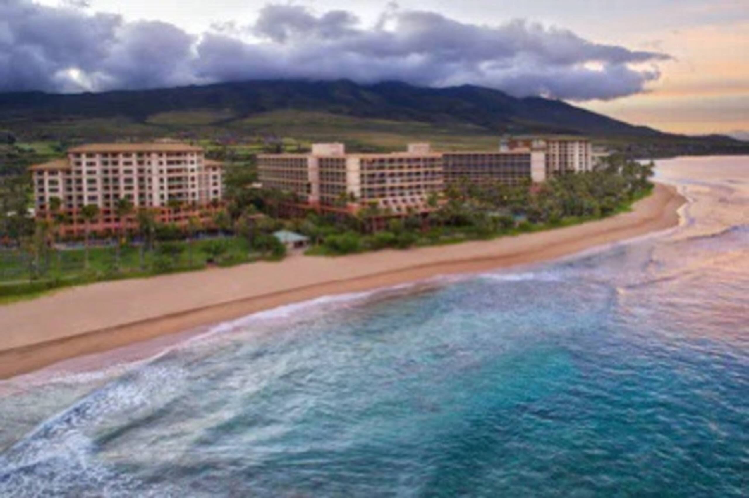 Condo in Lahaina · ★5.0 · 2 bedrooms · 4 beds · 2 private baths - Image 2