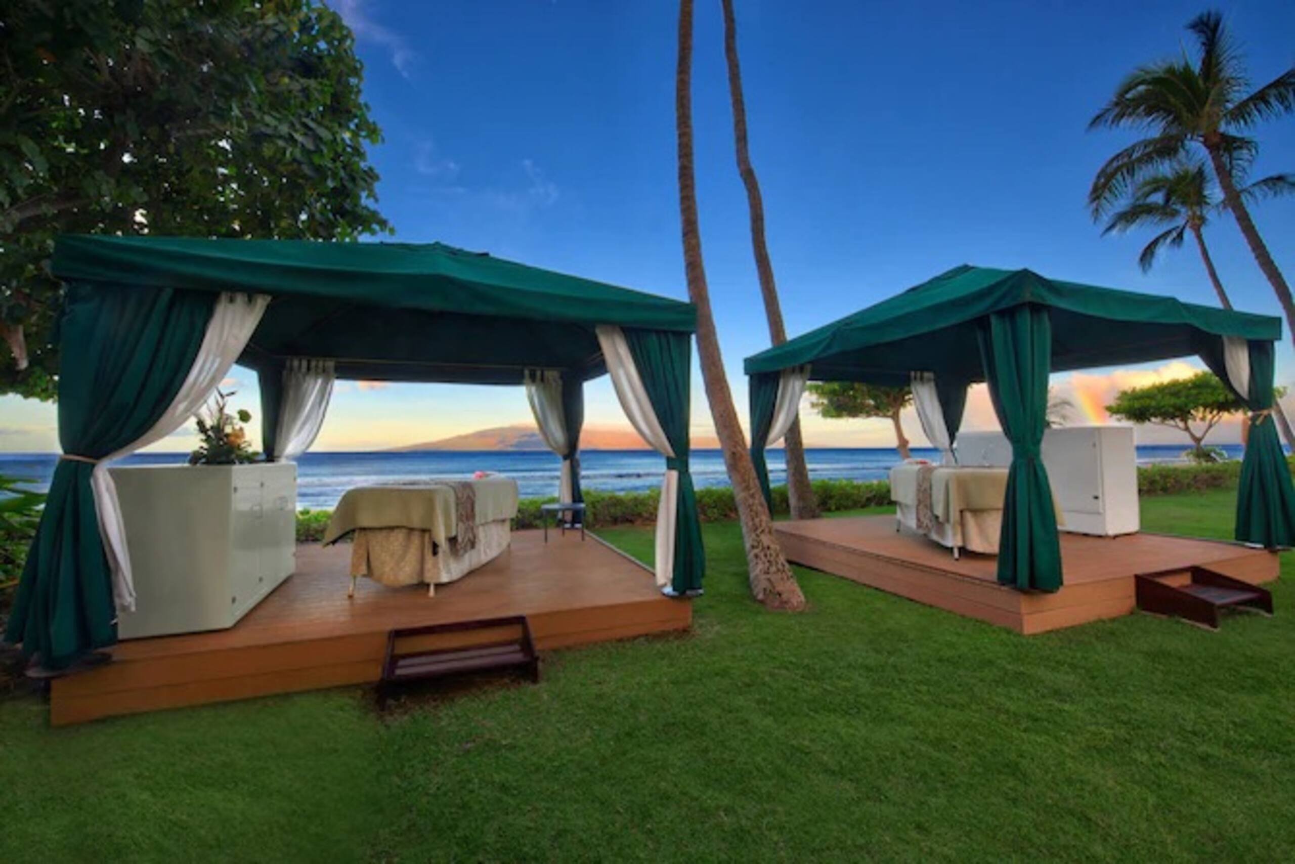 Condo in Lahaina · ★5.0 · 2 bedrooms · 4 beds · 2 private baths - Image 39