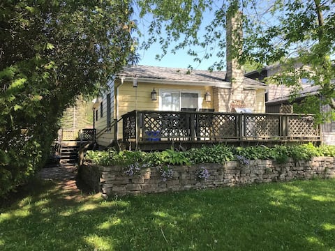 Beautiful Newly Renovated Cottage by the River