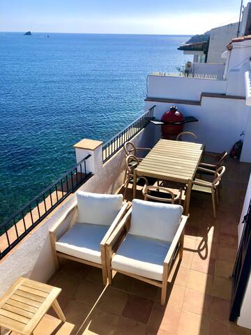 Penthouse Deluxe -First Line Of The Sea Cadaques gallery image 2