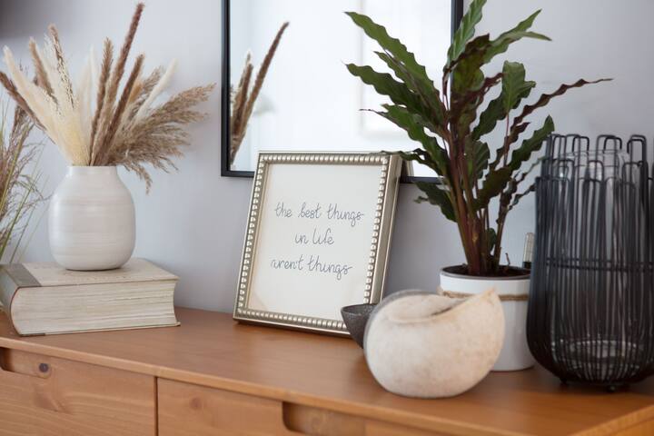 Just redecorated house /garage/3mins to Paddington gallery image 5