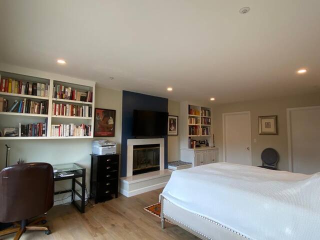 Stunning 4 bedr. house & pool in San Carlos Hills gallery image 3