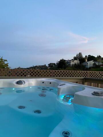 Stunning 4 bedr. house & pool in San Carlos Hills gallery image 5