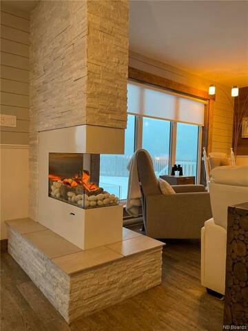 Amazing Ocean front home gallery image 5