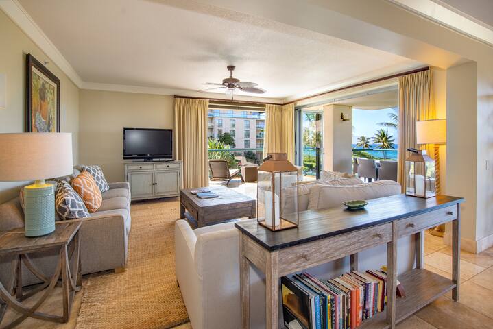 Spacious suite w/private balcony,oceanfront resort gallery image 5