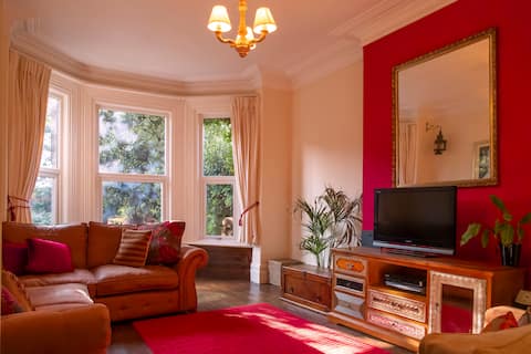 Elegant Ground Floor Apartment