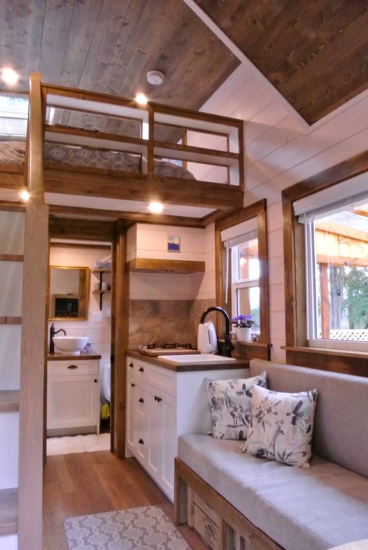 Le Colibri - Charming Tiny Home On Red Horse Farm - Vancouver Island