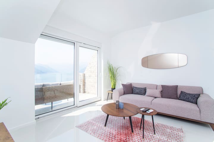 Modern Apt Lovely Terrace With Sea View In Dobrota - Kotor