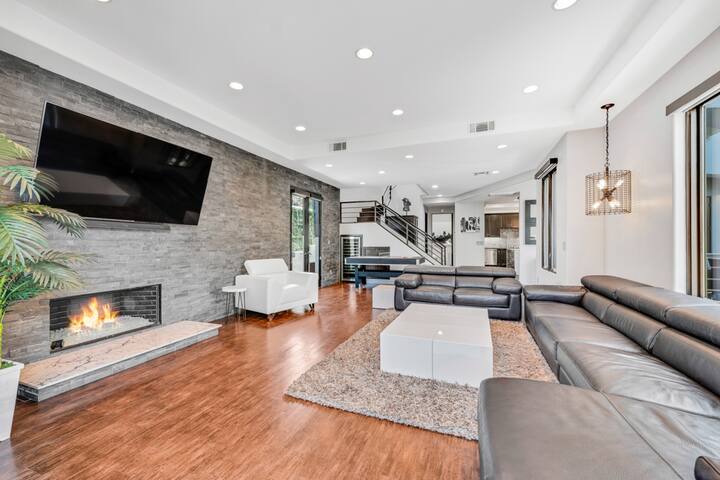 The Steel Estate- Hollywood Hills gallery image 5