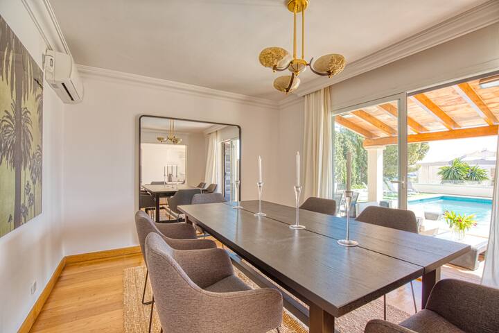 Magnifica villa con piscina y vistas al mar gallery image 5