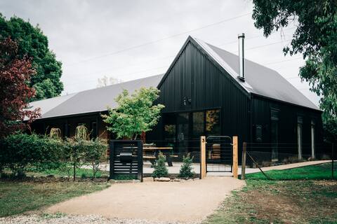 Black & Bright — High Country Alpine Home