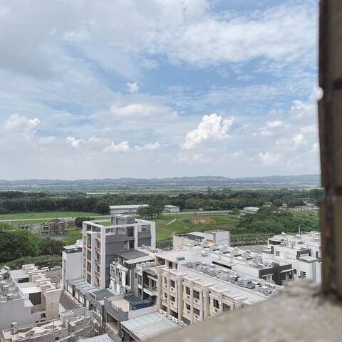 Pingtung City Highrise Balcony Backpack Room (Near Victory Star Village)