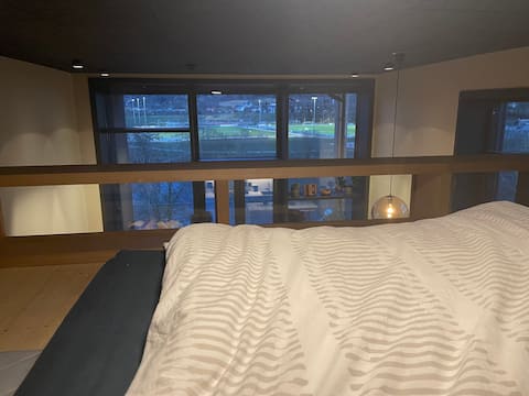 Studio apartment close to all amenities!