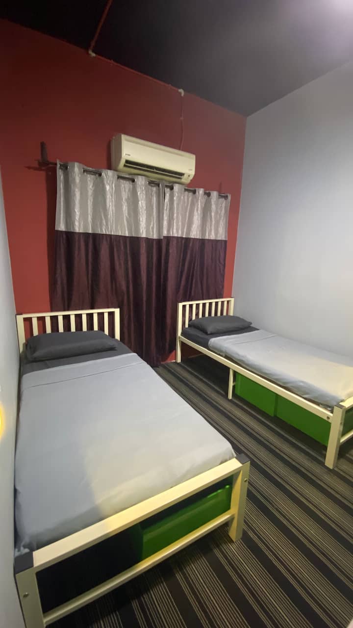 Hostel rose