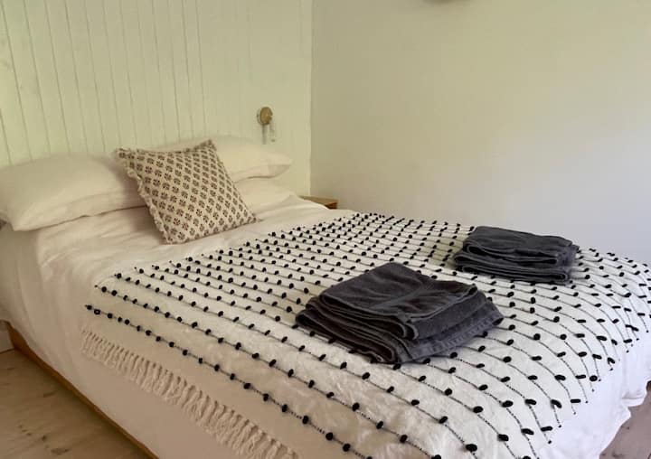 宁静的双人卧房