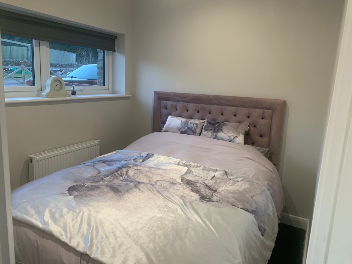 manželská posteľ veľkosti King