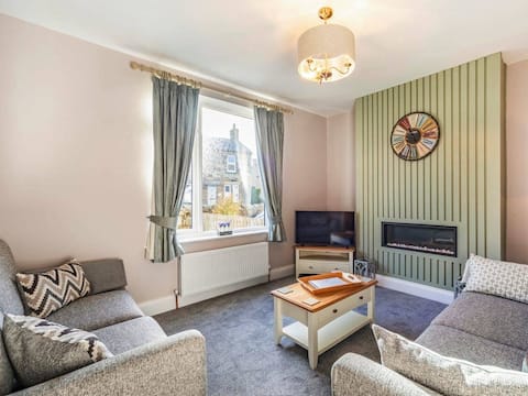 Successful Airbnb property: Lavender Cottage, Seahouses in North Sunderland
