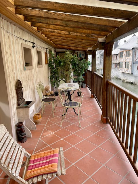 "Chez Vince" Cozy house with fireplace