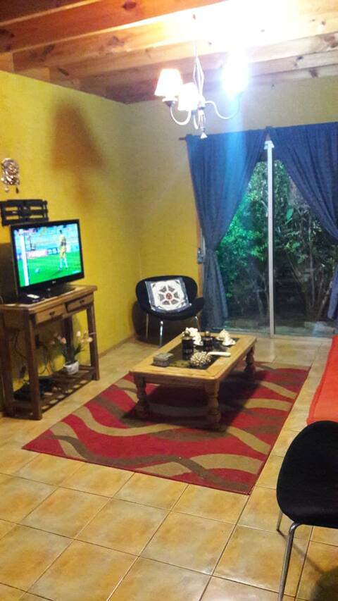 Top performing Airbnb: Melipilla plot with pool, quincho, house and game in Melipilla