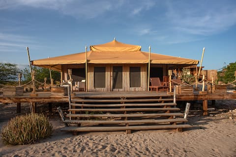 Unique accommodation with a terrace and ocean views