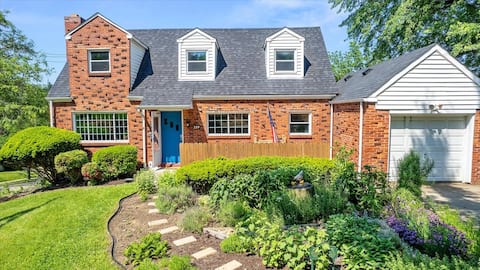 Pittsburgh Retreat 3-Bedrooms and beautiful Garden