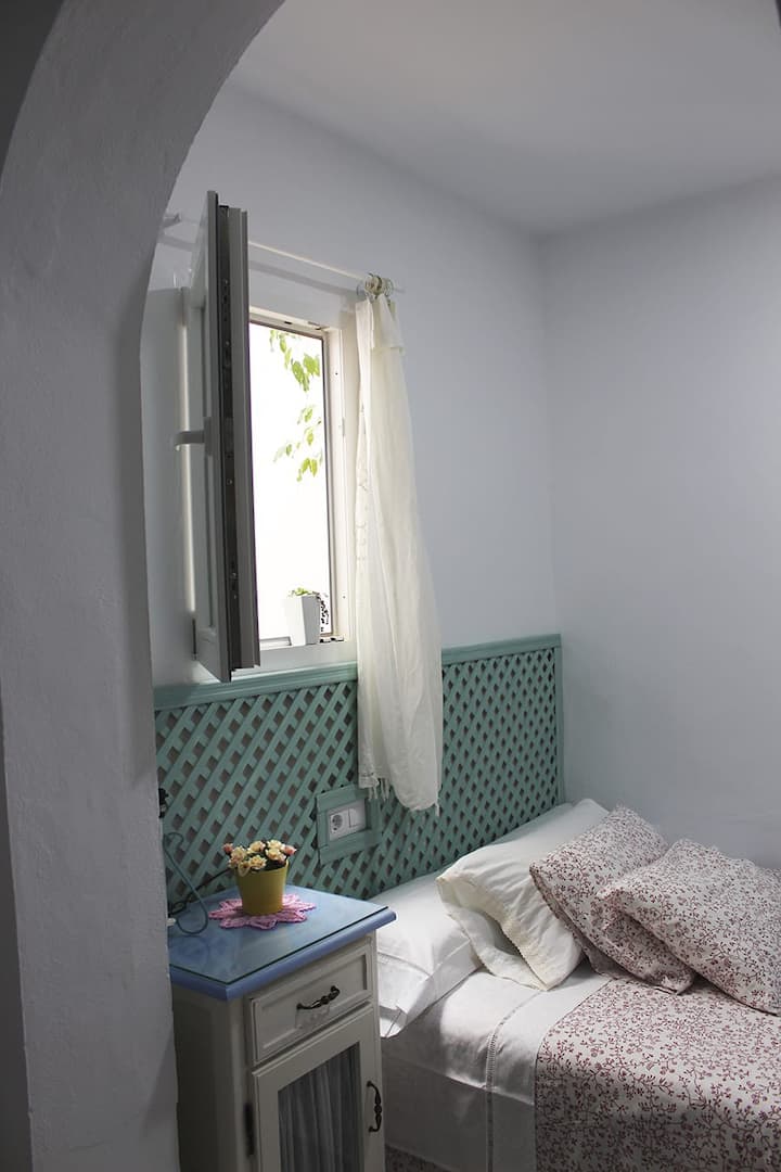 საძინებელი 1