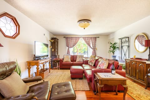 Top Airbnb: Serene Sonoma Home, Walk/bike downtown in minutes in Sonoma