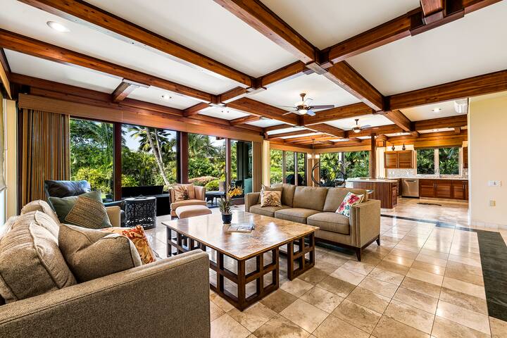 Gated Oceanfront Villa with Private Beach access! gallery image 5